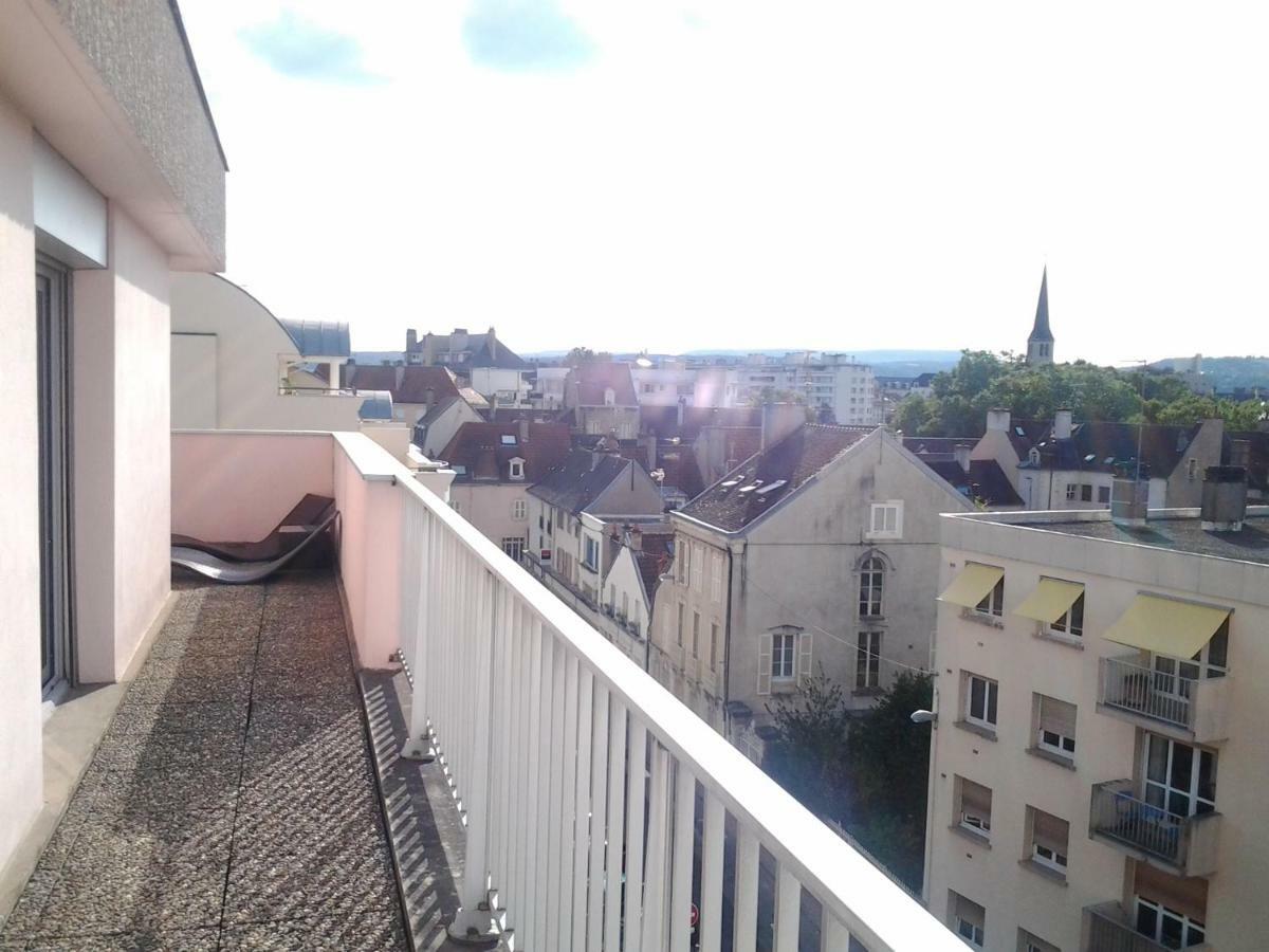 Les Burgondes Apartment Дижон Екстериор снимка